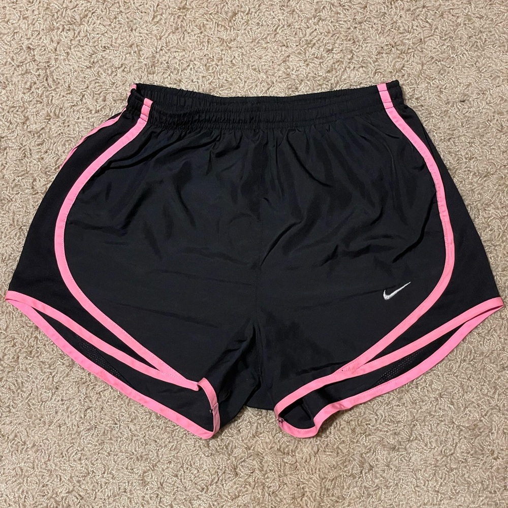 Nike Women’s Dri-fit Shorts Size XS - Picture 1 of 3